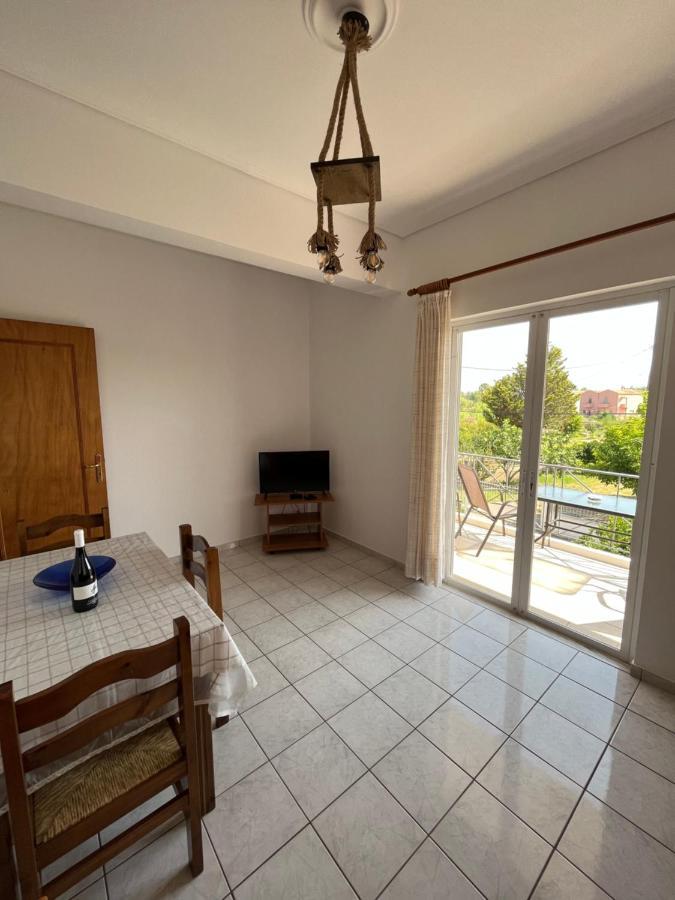 Koulouras Holiday Apartments Nikolaiika Екстер'єр фото